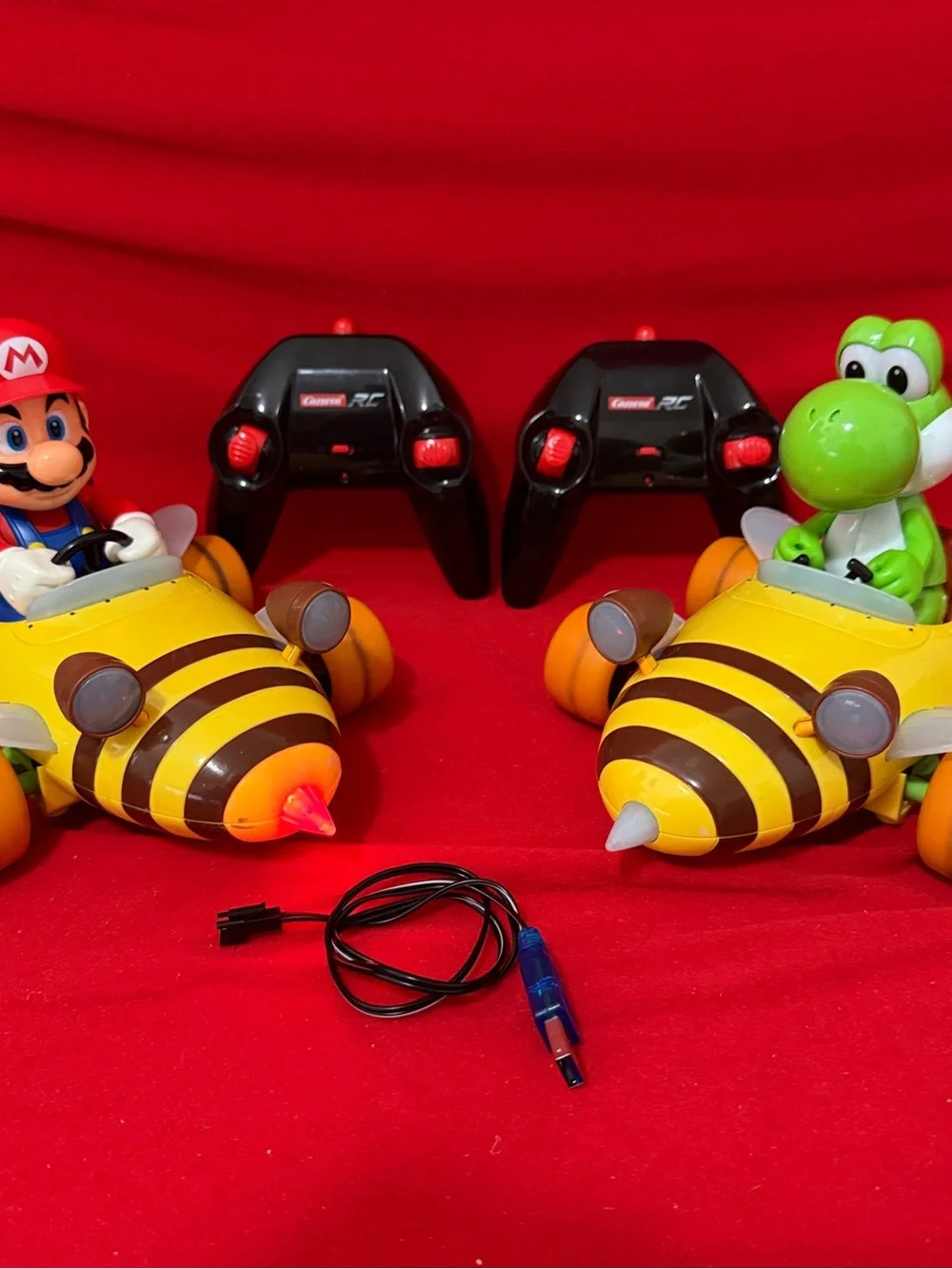 Carrera Yellow Bee Kart RC Set with Mario and Yoshi Figures
